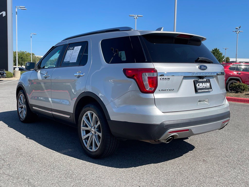 Used 2017 Ford Explorer Limited FWD image 5