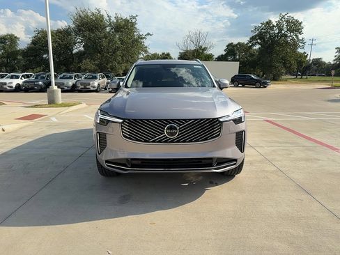 Used 2026 Volvo XC90 B6 Plus w/ Protection Package Premier image 9