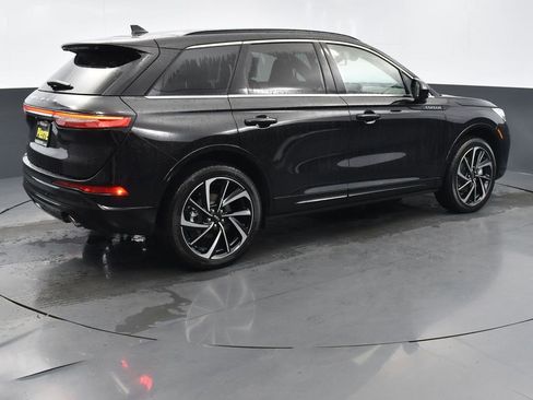 New 2025 Lincoln Corsair Grand Touring image 6