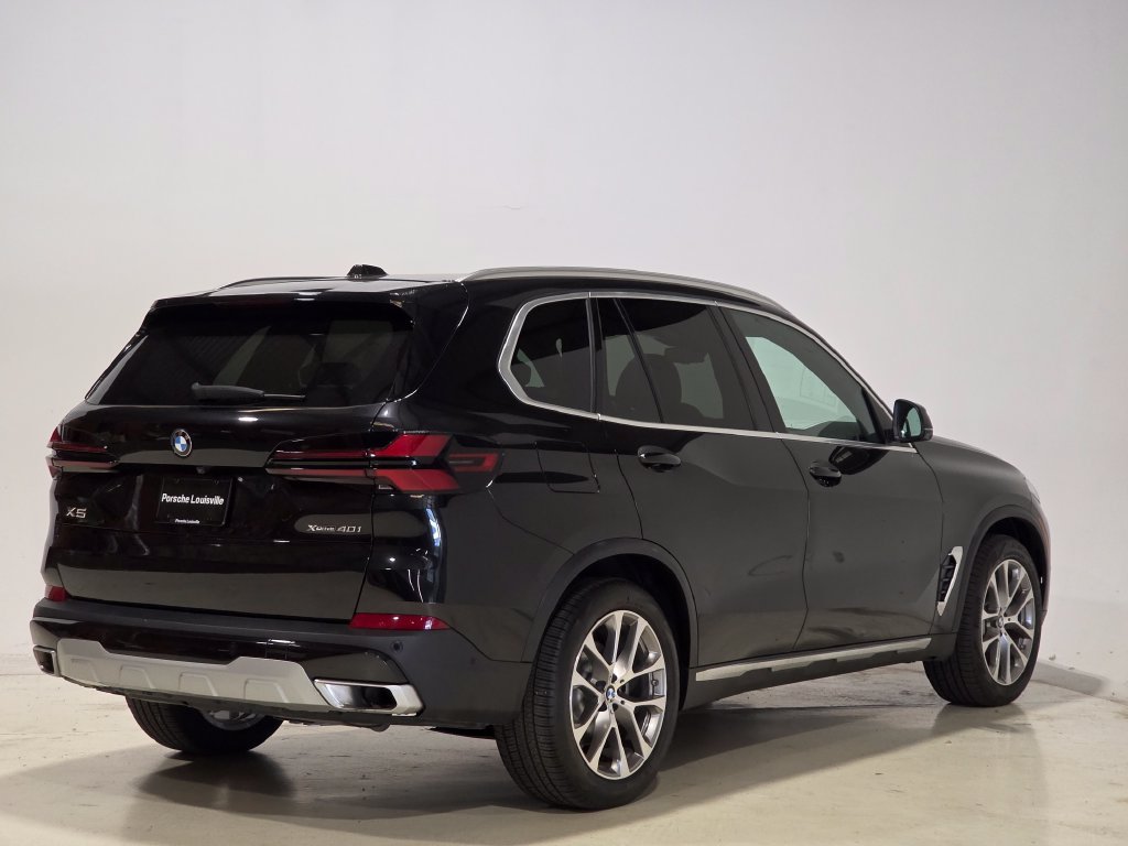 Used 2024 BMW X5 xDrive40i w/ Premium Package AWD/4WD image 8