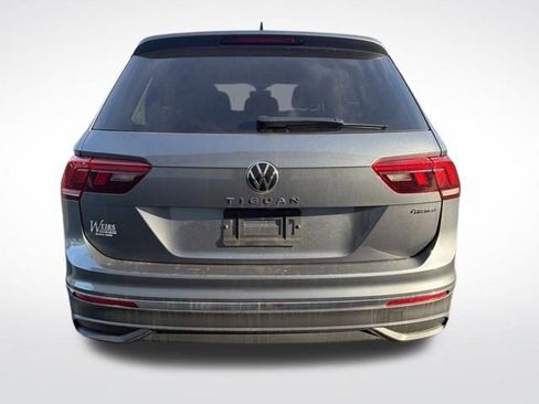 Used 2024 Volkswagen Tiguan S image 8