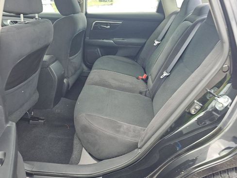 Used 2014 Nissan Altima 2.5 S w/ Display Audio Package FWD image 16