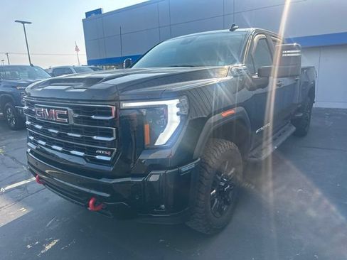 Used 2026 GMC Sierra 2500 AT4 AWD/4WD image 7
