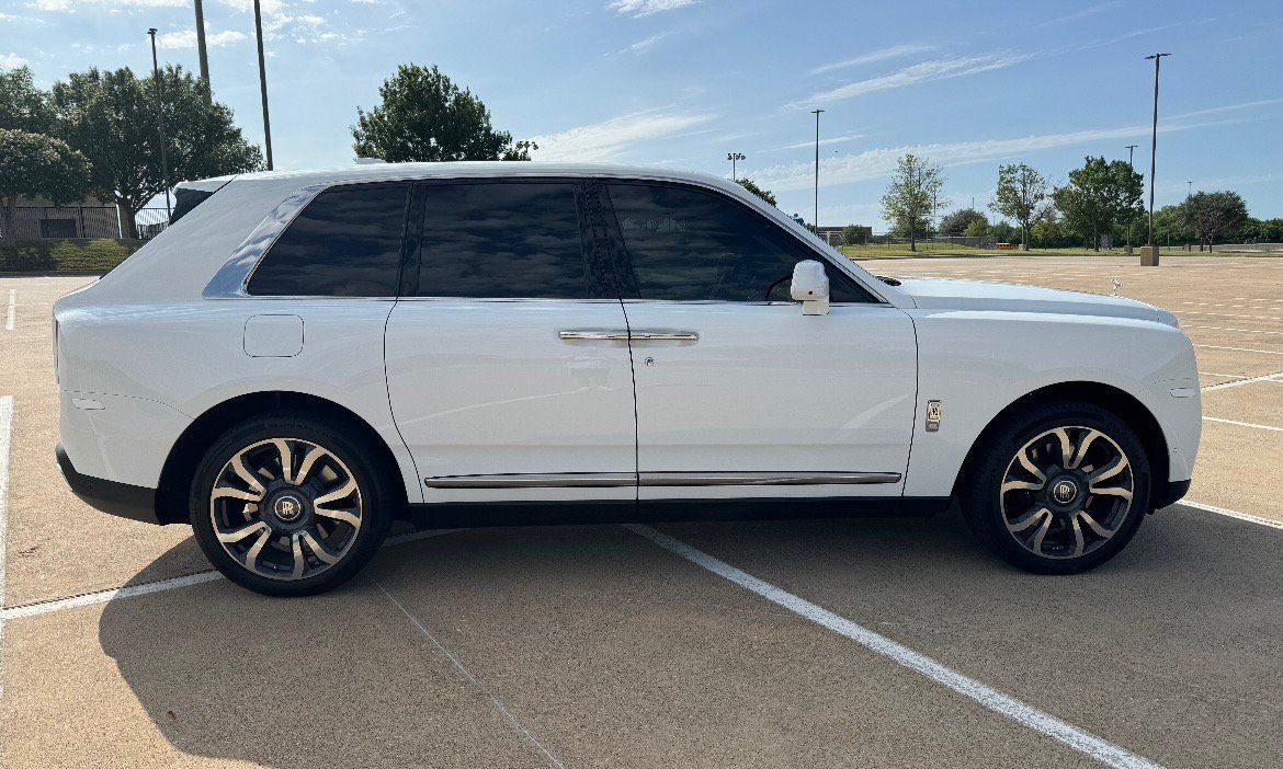 Used 2024 Rolls-Royce Cullinan w/ Cullinan Package AWD/4WD image 5