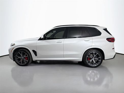 New 2026 BMW X5 xDrive40i w/ M Sport Package AWD/4WD image 9