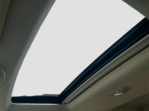 Used 2025 Subaru Outback Onyx Edition image 23