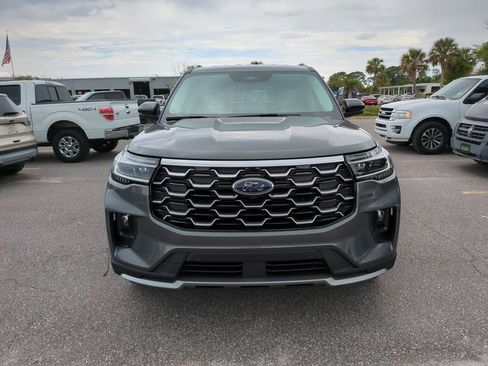 New 2026 Ford Explorer Platinum w/ LUX Leather Package AWD/4WD image 2