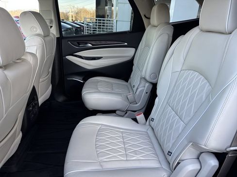 Used 2024 Buick Enclave Avenir w/ Avenir Technology Package image 6