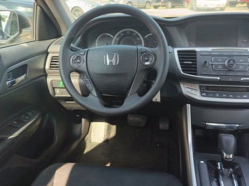 Used 2014 Honda Accord LX image 18