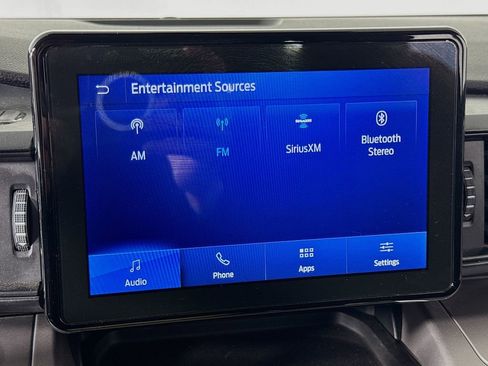 Used 2022 Ford Explorer XLT image 23