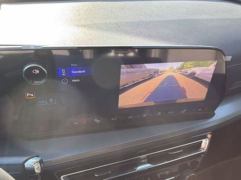 New 2026 Chevrolet Traverse LT image 24