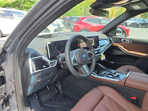 New 2026 BMW X5 xDrive50e w/ M Sport Package AWD/4WD image 22