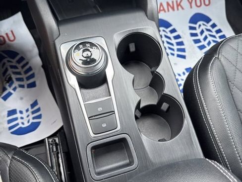 Certified 2023 Ford Escape Platinum w/ Premium Technology Package image 24