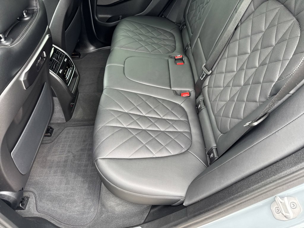 Used 2025 BMW X5 sDrive40i w/ M Sport Package RWD image 27