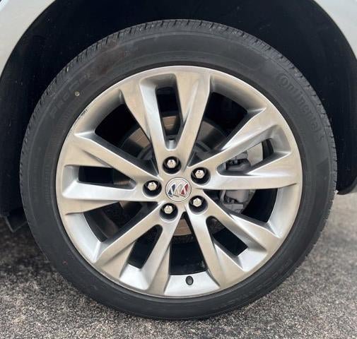 Used 2023 Buick Envision Avenir AWD/4WD image 14