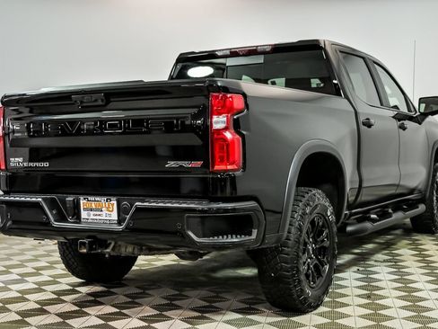Used 2025 Chevrolet Silverado 1500 ZR2 w/ Technology Package AWD/4WD image 8