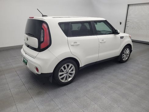 Used 2019 Kia Soul + FWD image 10