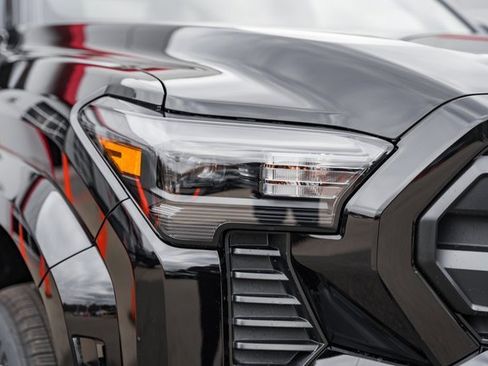New 2026 Toyota Tacoma SR5 image 11