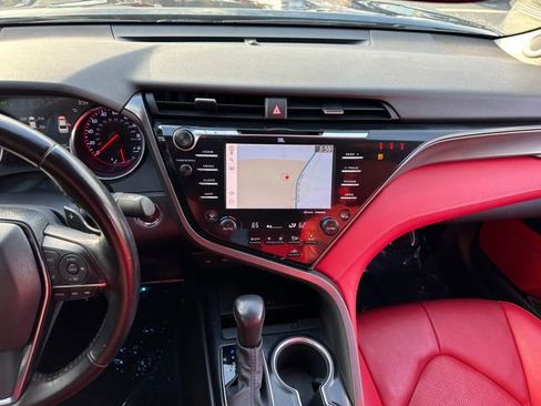 Used 2020 Toyota Camry XSE image 15