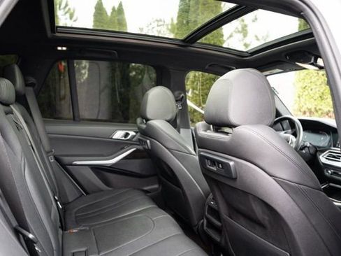 Used 2019 BMW X5 xDrive40i w/ Parking Assistance Package image 43