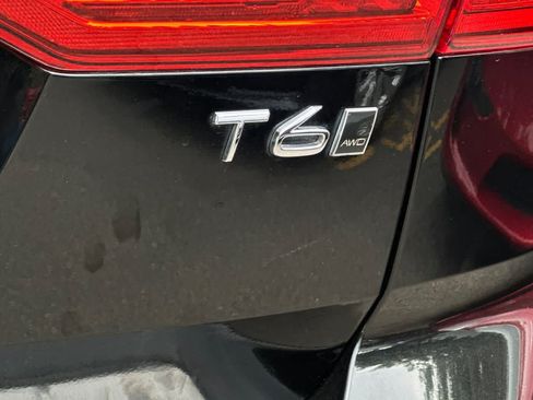 Used 2019 Volvo XC60 T6 Momentum w/ Multimedia Package AWD/4WD image 35