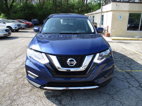 Used 2017 Nissan Rogue S image 11