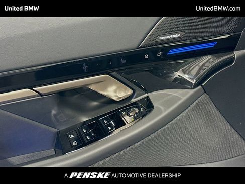 New 2026 BMW 530i w/ Executive Package image 3