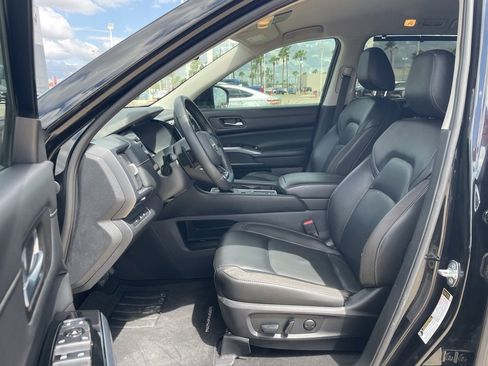 Certified 2023 Nissan Pathfinder SL image 15