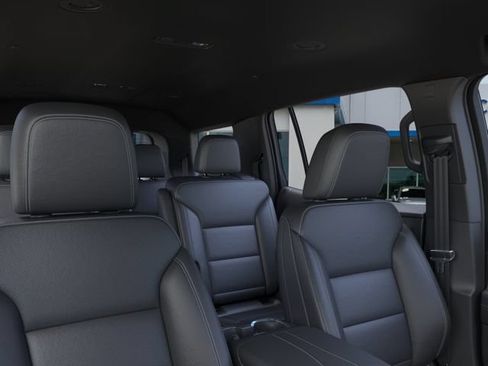 New 2026 Chevrolet Traverse LT w/ Driver Confidence Package FWD image 24