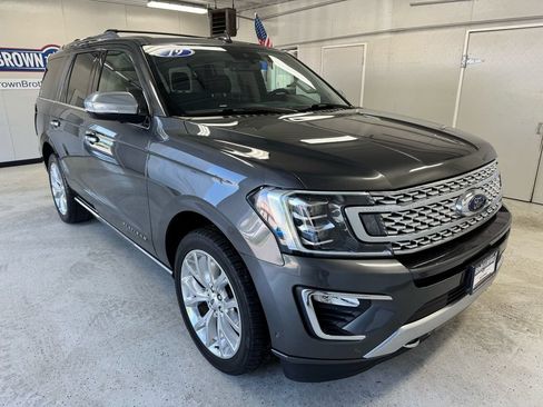 Used 2019 Ford Expedition Platinum AWD/4WD image 12