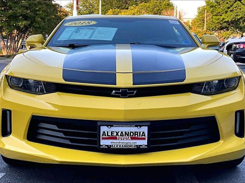 Used 2018 Chevrolet Camaro LT w/ Technology Package RWD image 3