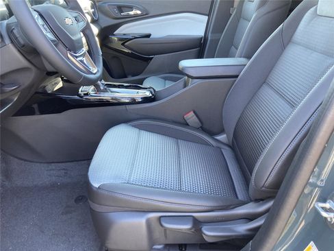 New 2026 Chevrolet Trax LT w/ Driver Confidence Package image 27