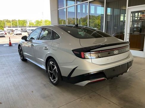 Used 2025 Hyundai Sonata SEL FWD image 20
