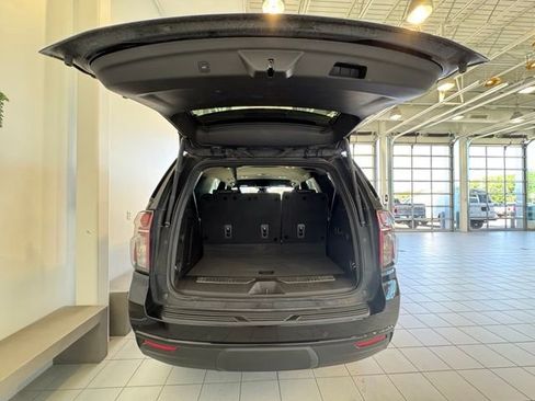 Used 2023 Chevrolet Tahoe RST w/ Luxury Package AWD/4WD image 34