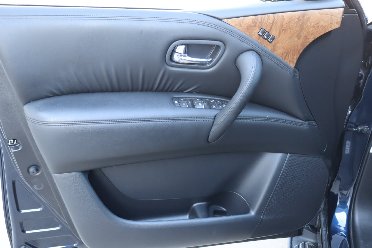 Used 2021 Nissan Armada SL w/ Captain's Chairs Package RWD image 22