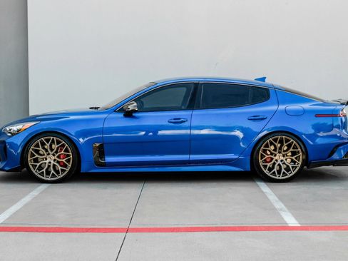 Used 2018 Kia Stinger GT RWD image 16