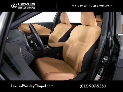 Used 2025 Lexus RX 350 Premium w/ Accessory Package (Z1) FWD image 13