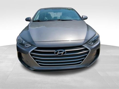 Used 2018 Hyundai Elantra SE FWD image 7