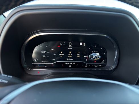Used 2023 GMC Yukon XL SLT RWD image 11