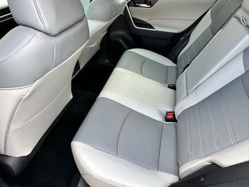 Used 2024 Toyota RAV4 XLE Premium image 7