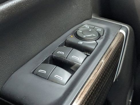 Used 2019 Chevrolet Silverado 1500 RST image 26