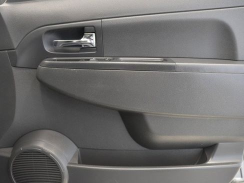 Used 2012 Jeep Liberty Sport image 17