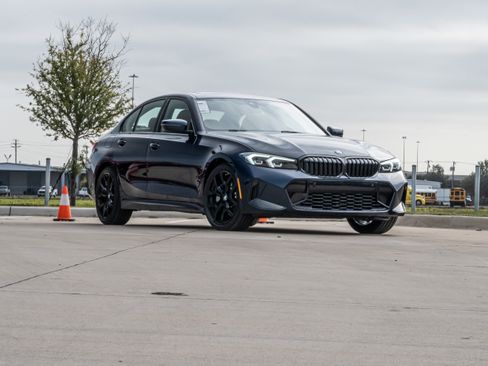 New 2026 BMW 330i xDrive Sedan w/ M Sport Package image 2