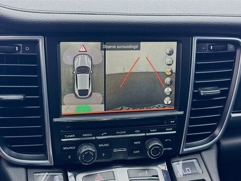 Used 2016 Porsche Panamera Edition image 10