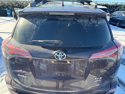Used 2018 Toyota RAV4 XLE image 17