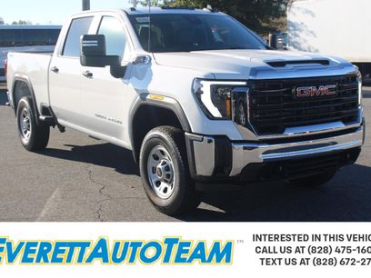 New 2025 GMC Sierra 2500 Pro w/ Convenience Package