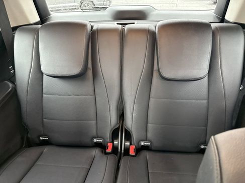 Used 2020 Mercedes-Benz GLS 450 4MATIC image 21