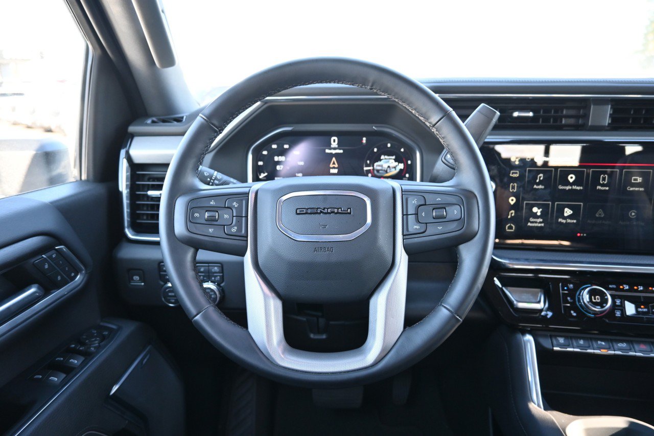 Used 2025 GMC Sierra 2500 Denali AWD/4WD image 10