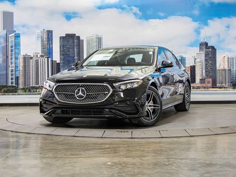 Used 2026 Mercedes-Benz E 350 4MATIC Sedan image 2