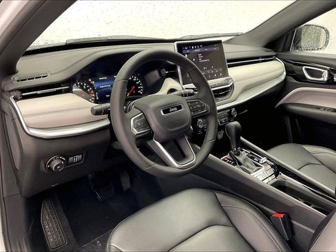 New 2026 Jeep Compass Limited image 4